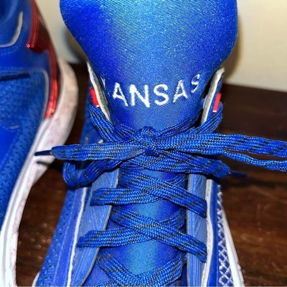 Kansas Jayhawks Team Issued Blue White Damian Lillard 2 Shoes Athletics Program - Picture 2 of 13
